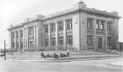 Carnegie Library (1913-1980)